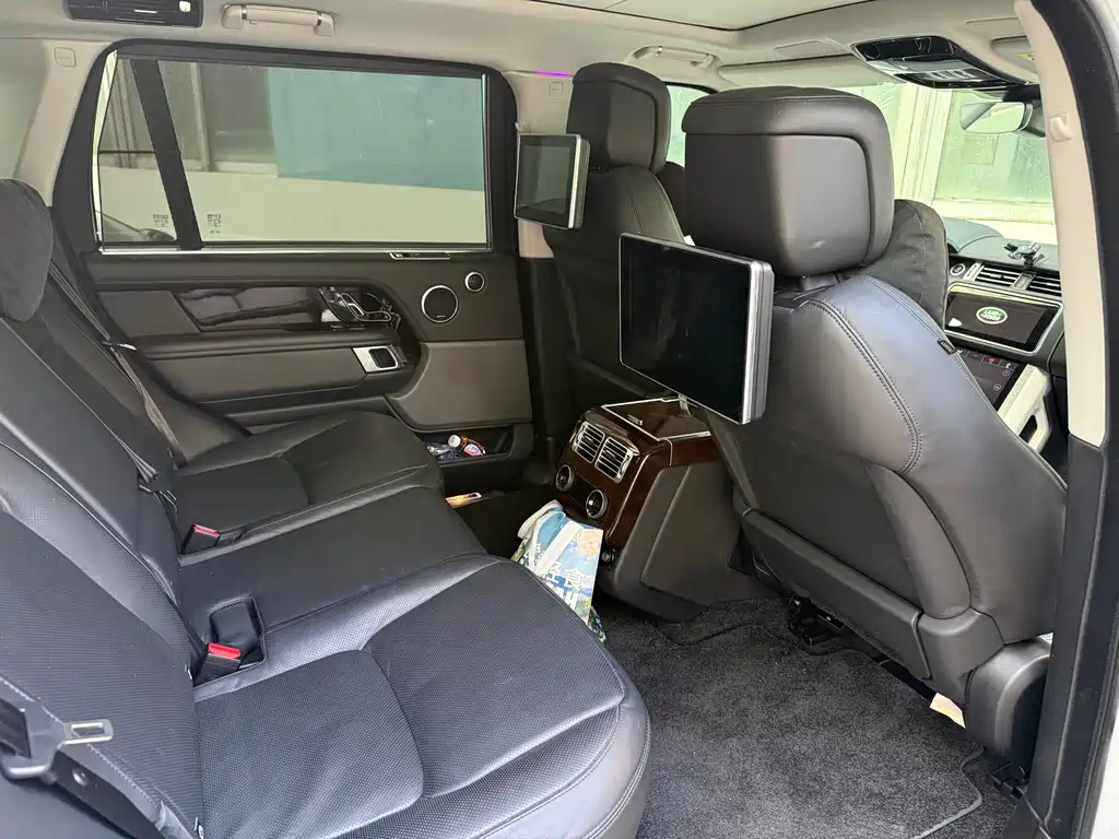 Land Rover Range Rover — миниатюра 6