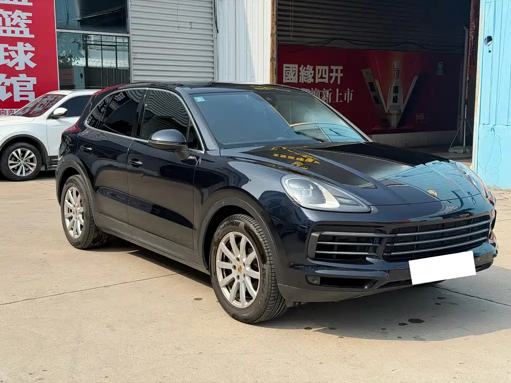 Porsche Cayenne — миниатюра 3