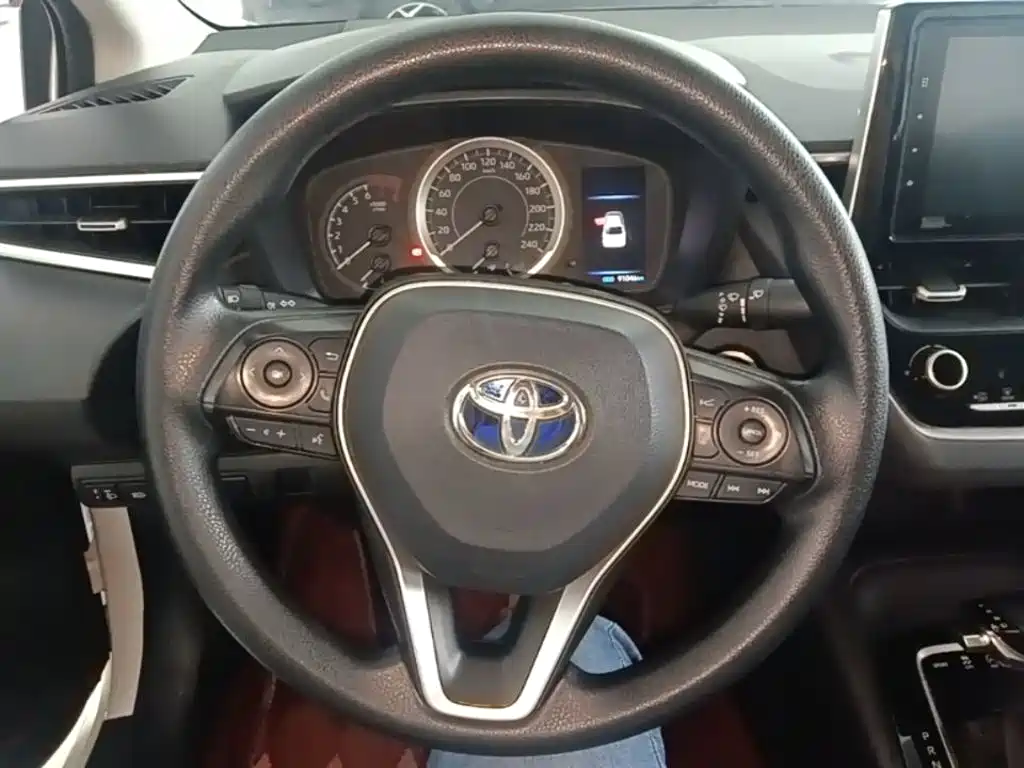 Toyota Corolla — миниатюра 11