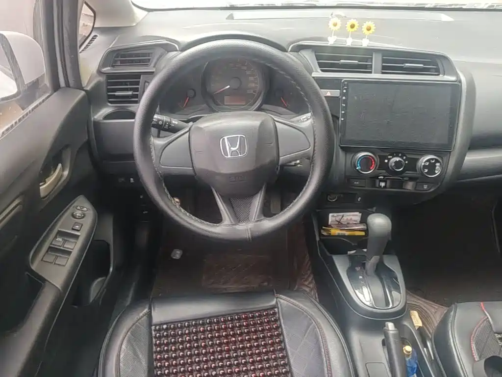 Honda Fit — миниатюра 11
