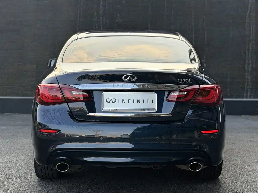 Infiniti Q70 — миниатюра 8