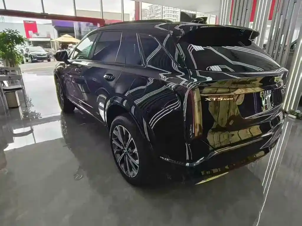 Cadillac XT5 — миниатюра 4
