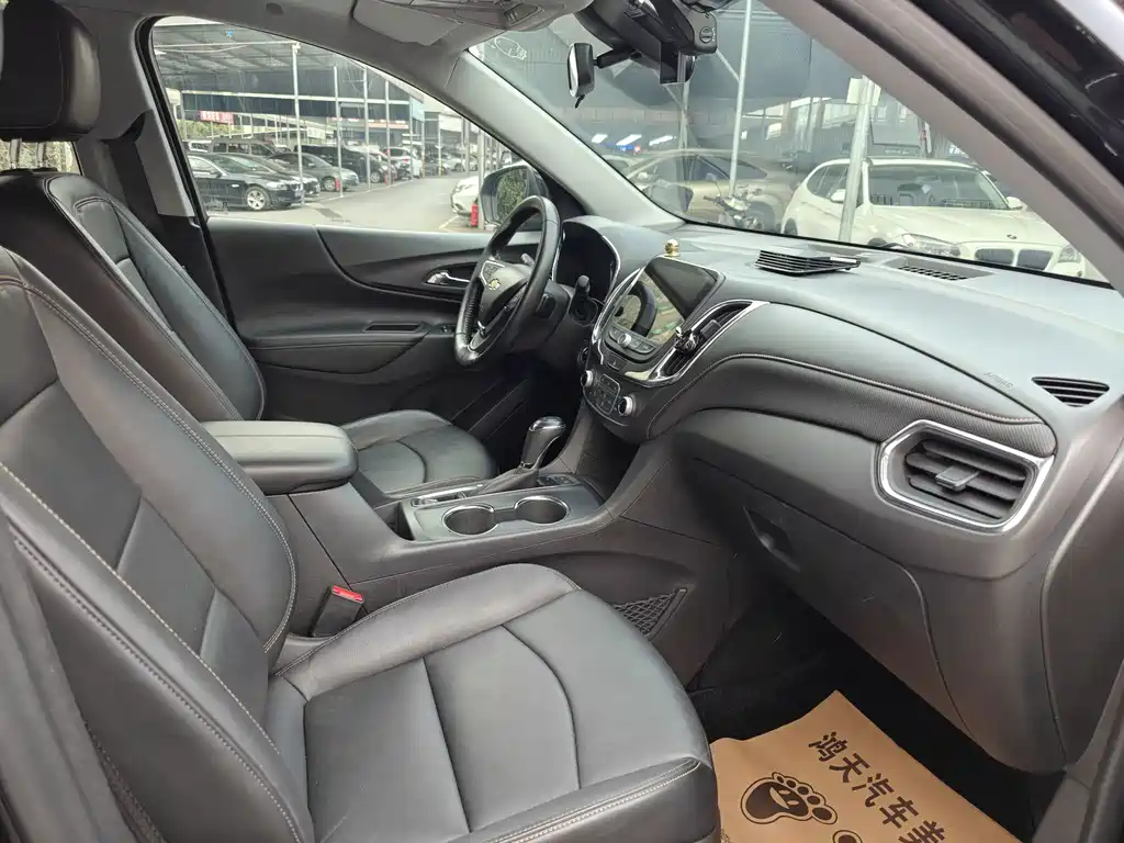 Chevrolet Equinox — миниатюра 11