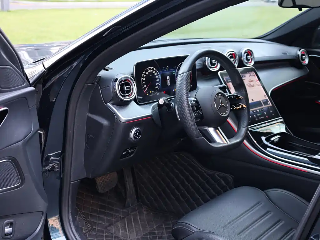 Mercedes-Benz C-Class — миниатюра 7