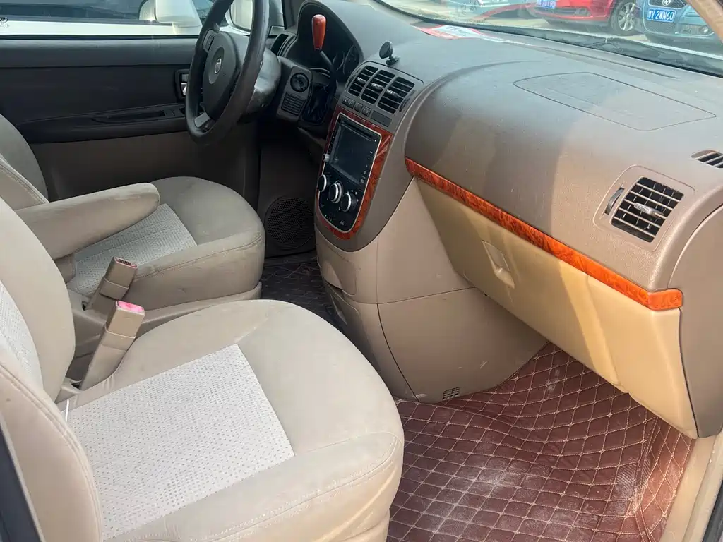 Buick GL8 2011 2.4L CT Comfort