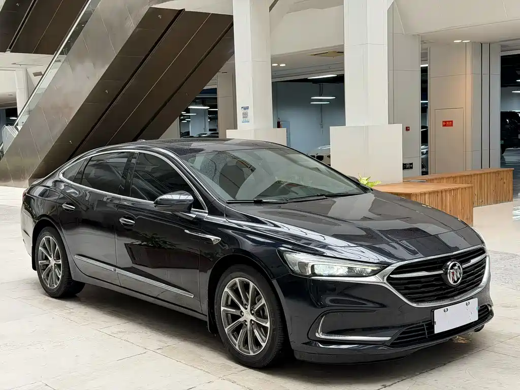 Buick LaCrosse — миниатюра 3