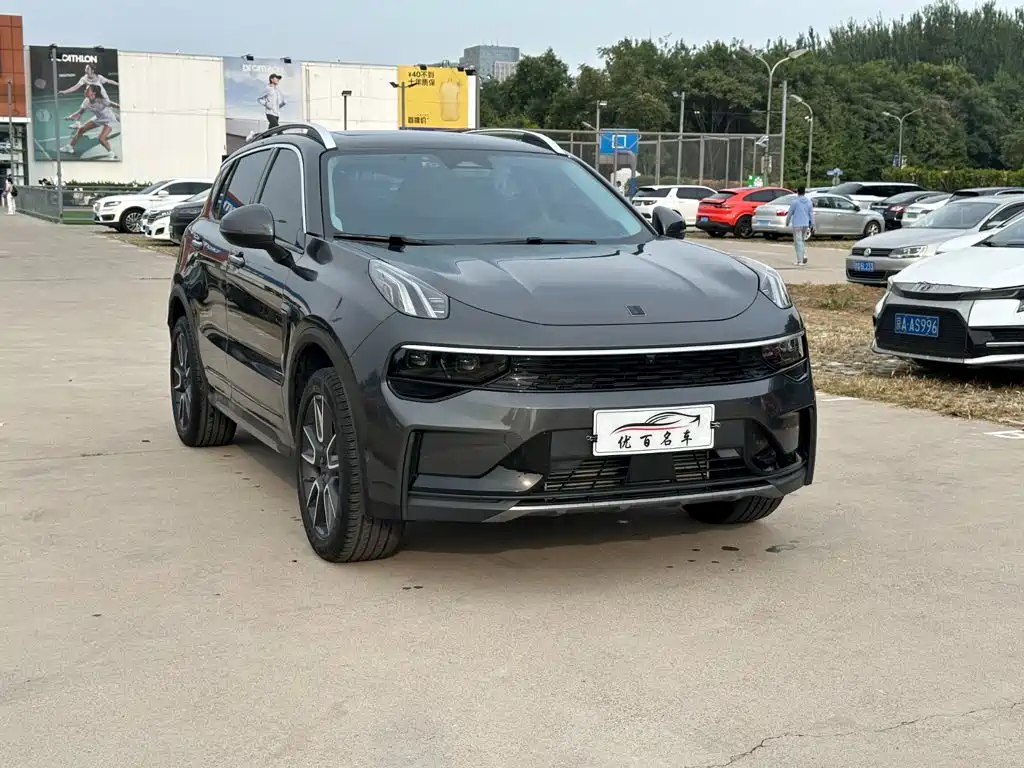 Lynk & Co 01 — миниатюра 3
