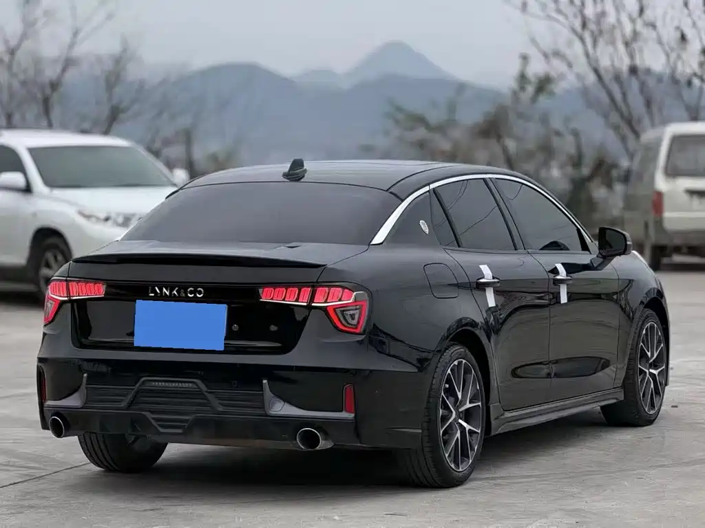 Lynk & Co 03 — миниатюра 7