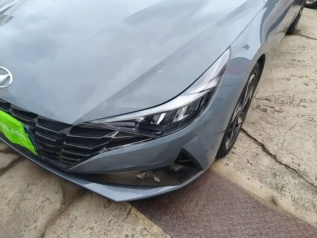 Hyundai Elantra — миниатюра 24