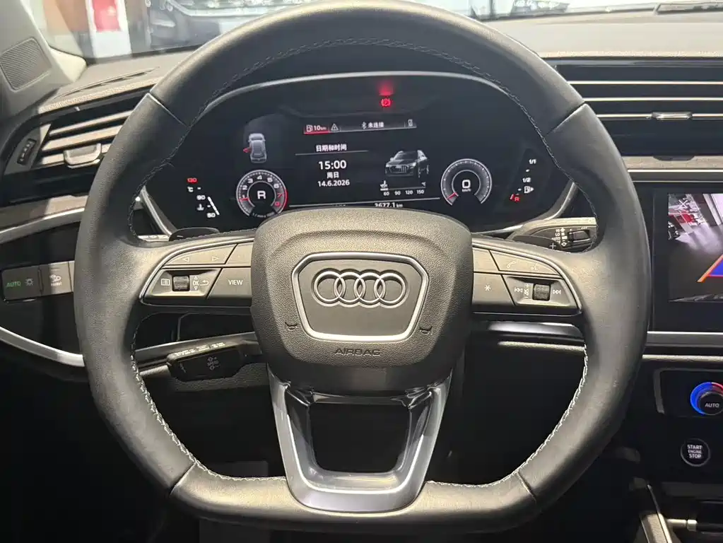 Audi Q3 — миниатюра 12