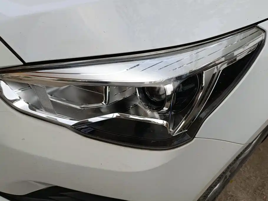 Haval M6 — миниатюра 5