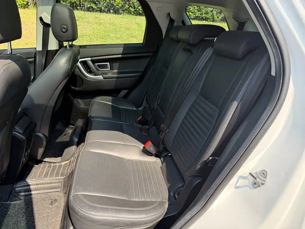Land Rover Discovery Sport — миниатюра 12