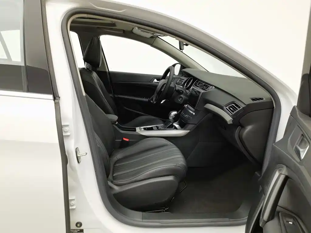 Peugeot 408 — миниатюра 23