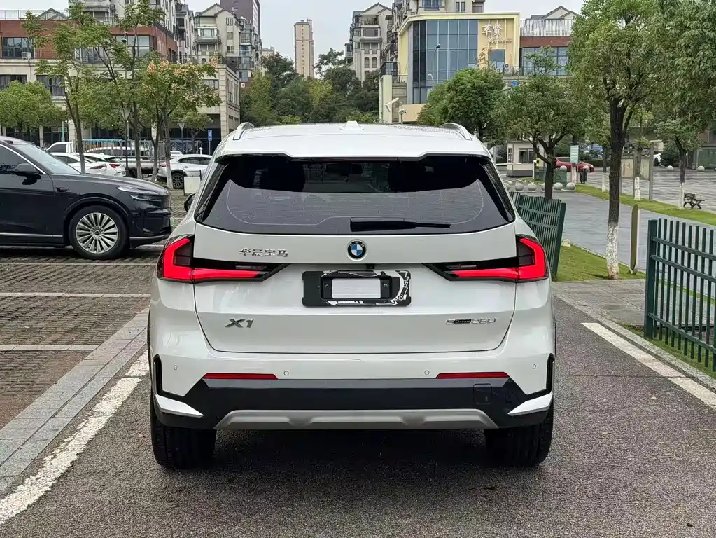 BMW X1 — миниатюра 8