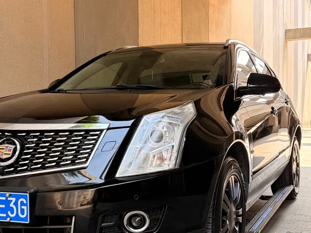 Cadillac SRX — миниатюра 5