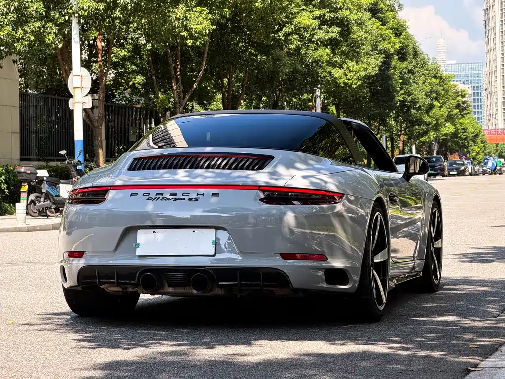 Porsche 911 — миниатюра 14