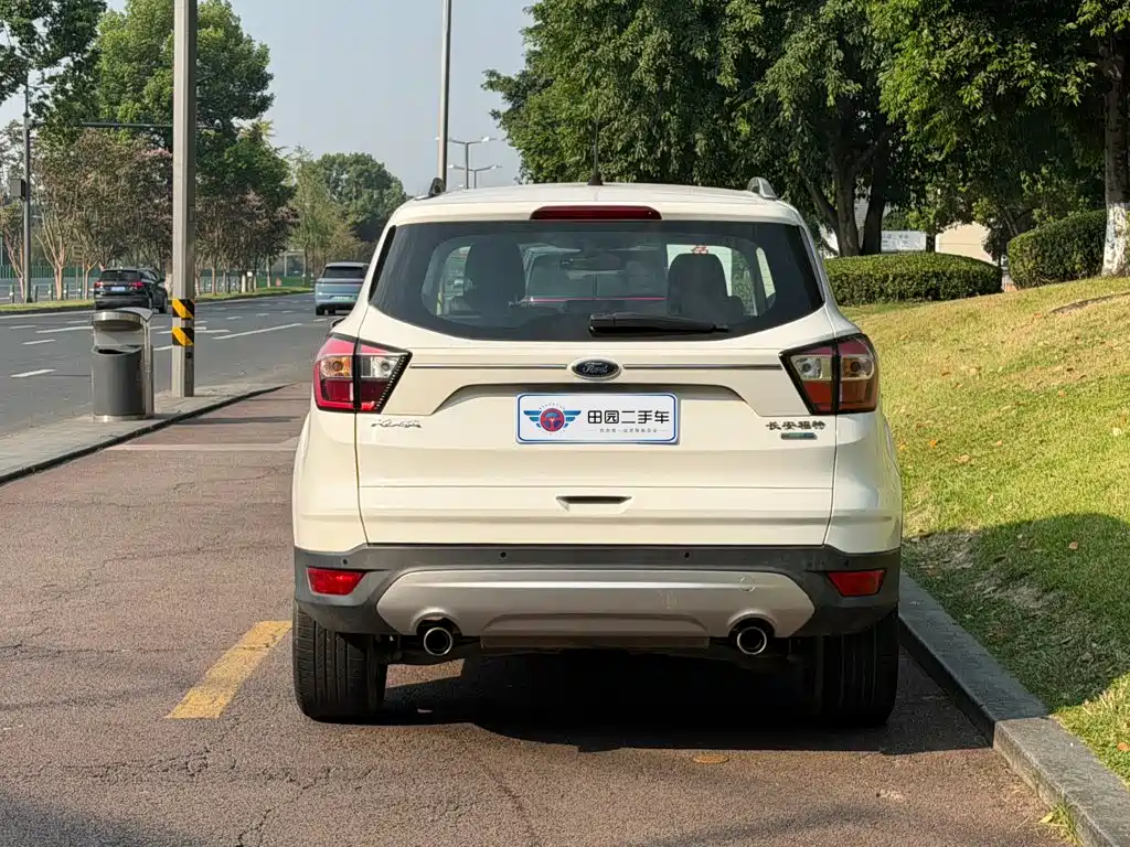 Ford Kuga — миниатюра 5