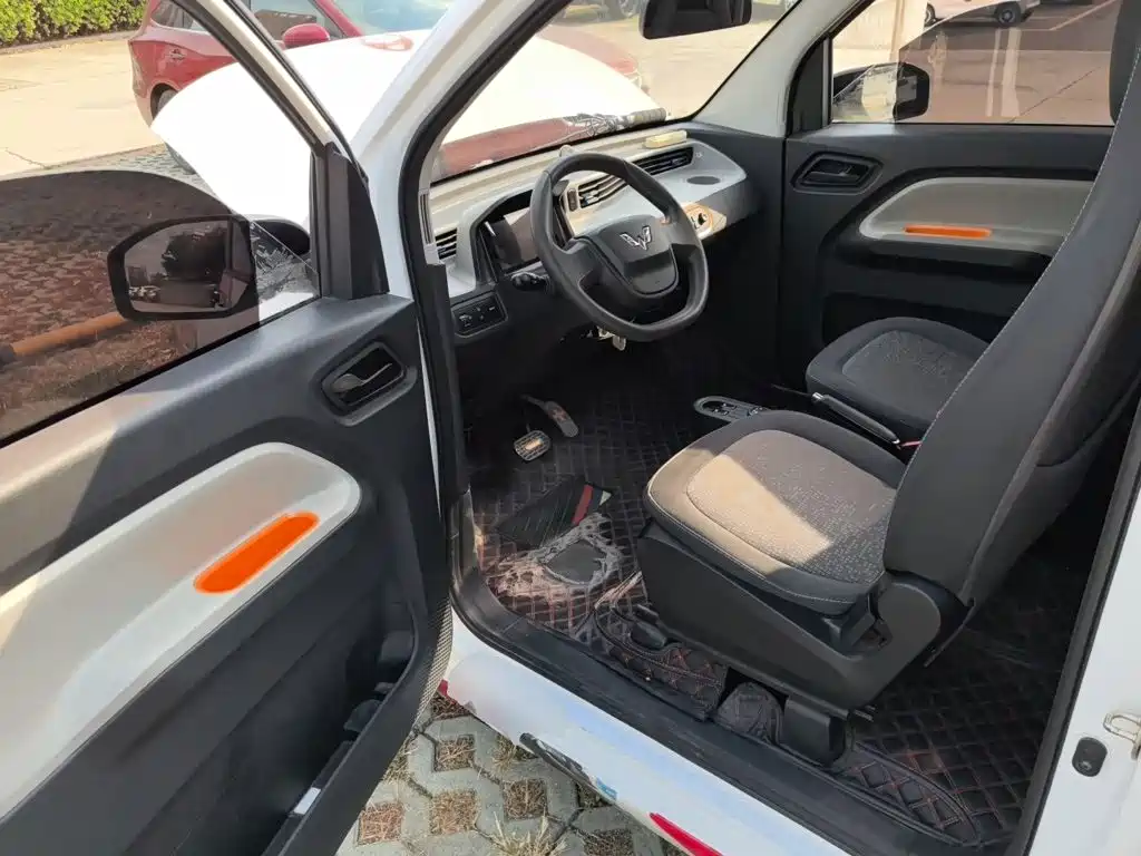 Wuling MINIEV — миниатюра 17
