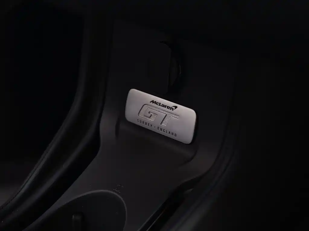 McLaren GT — миниатюра 19