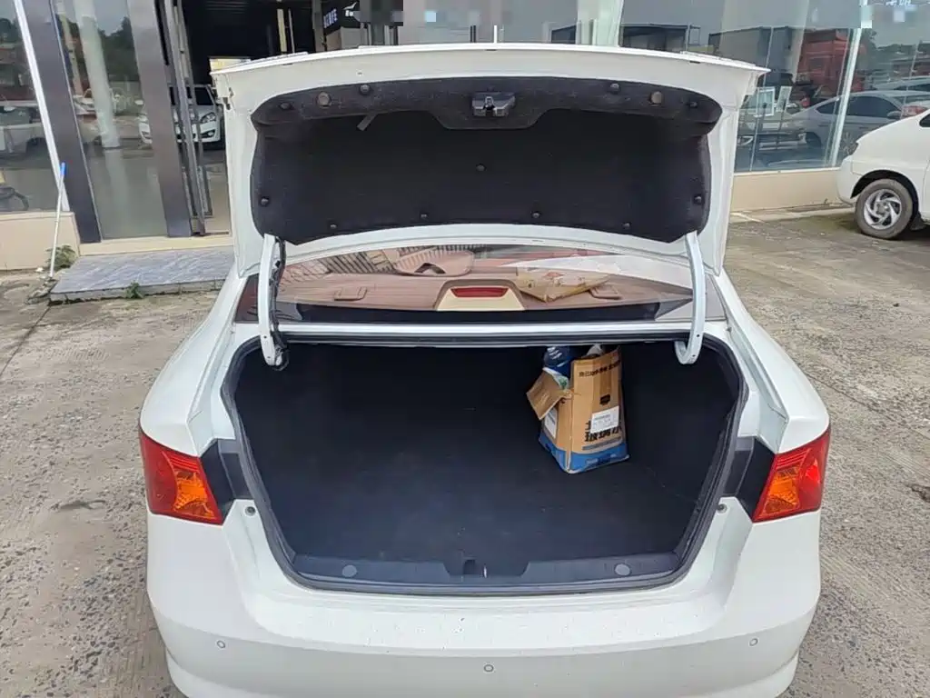 Roewe 350 — миниатюра 19