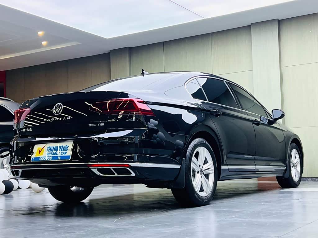 Volkswagen Magotan 1.4 л 2024 г. Чёрный, пробег 8000 км