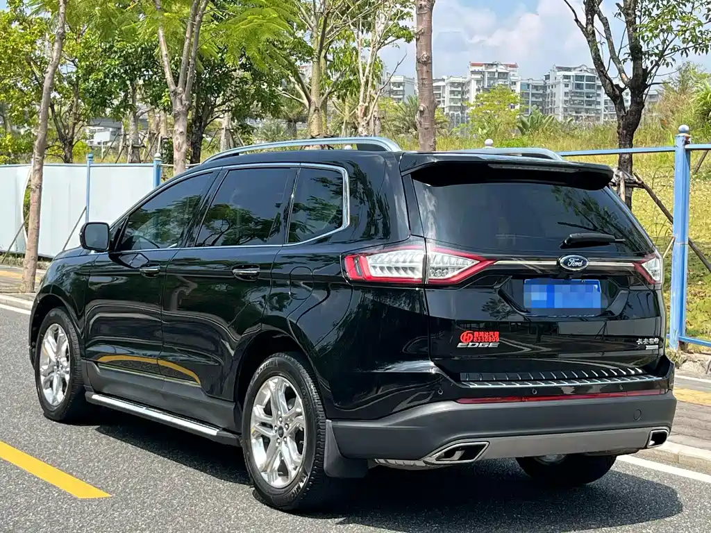 Ford Edge — миниатюра 5