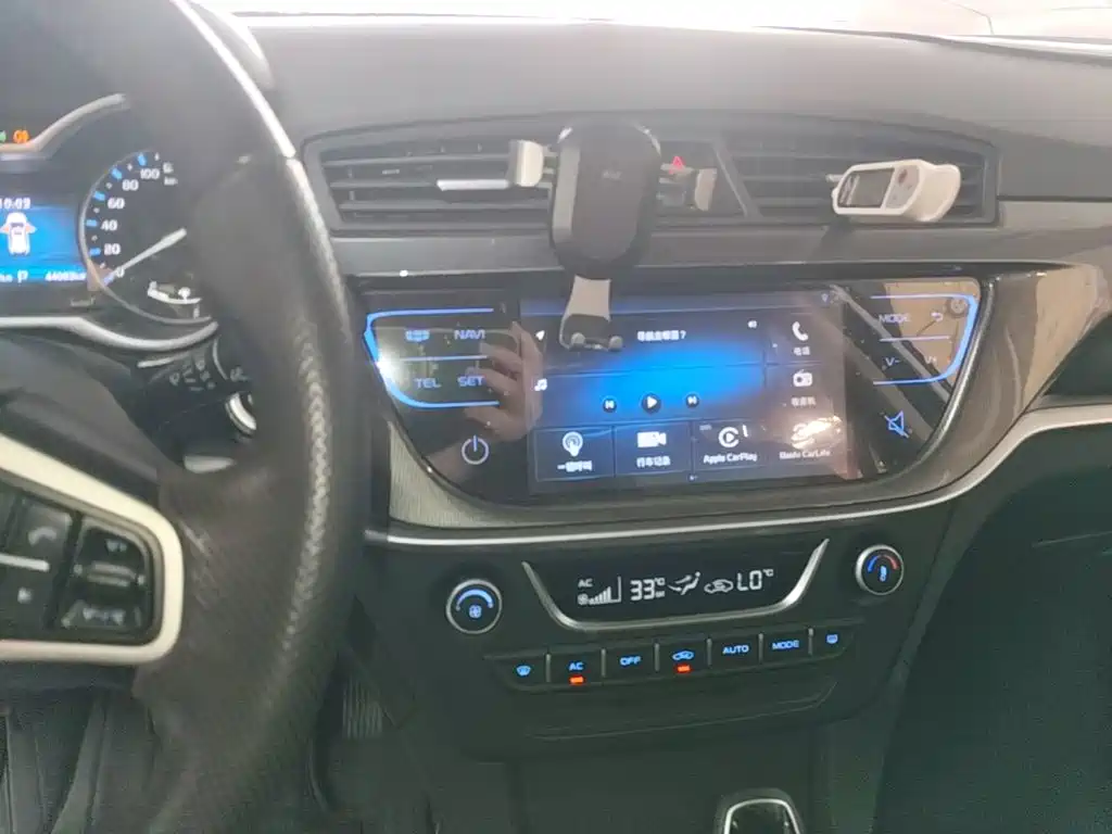 Geely Emgrand — миниатюра 13