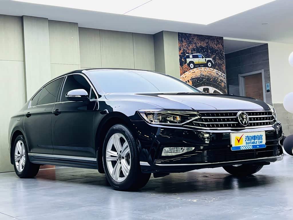 Volkswagen Magotan 1.4 л 2024 г. Чёрный, пробег 8000 км