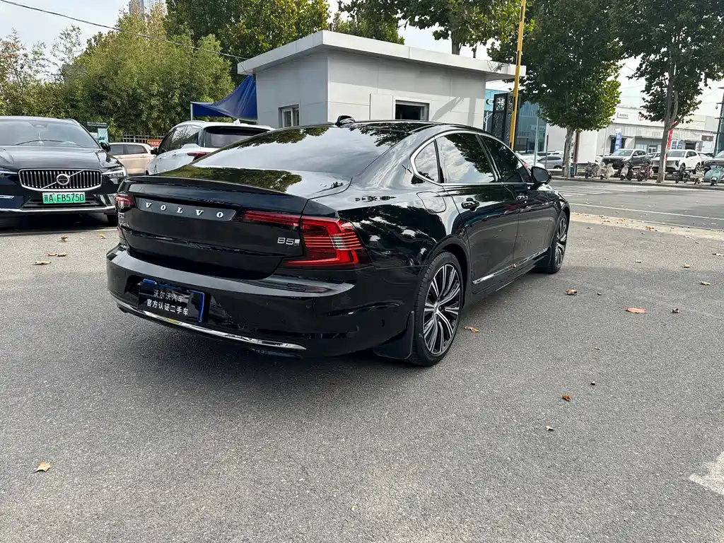 Volvo S90 — миниатюра 7