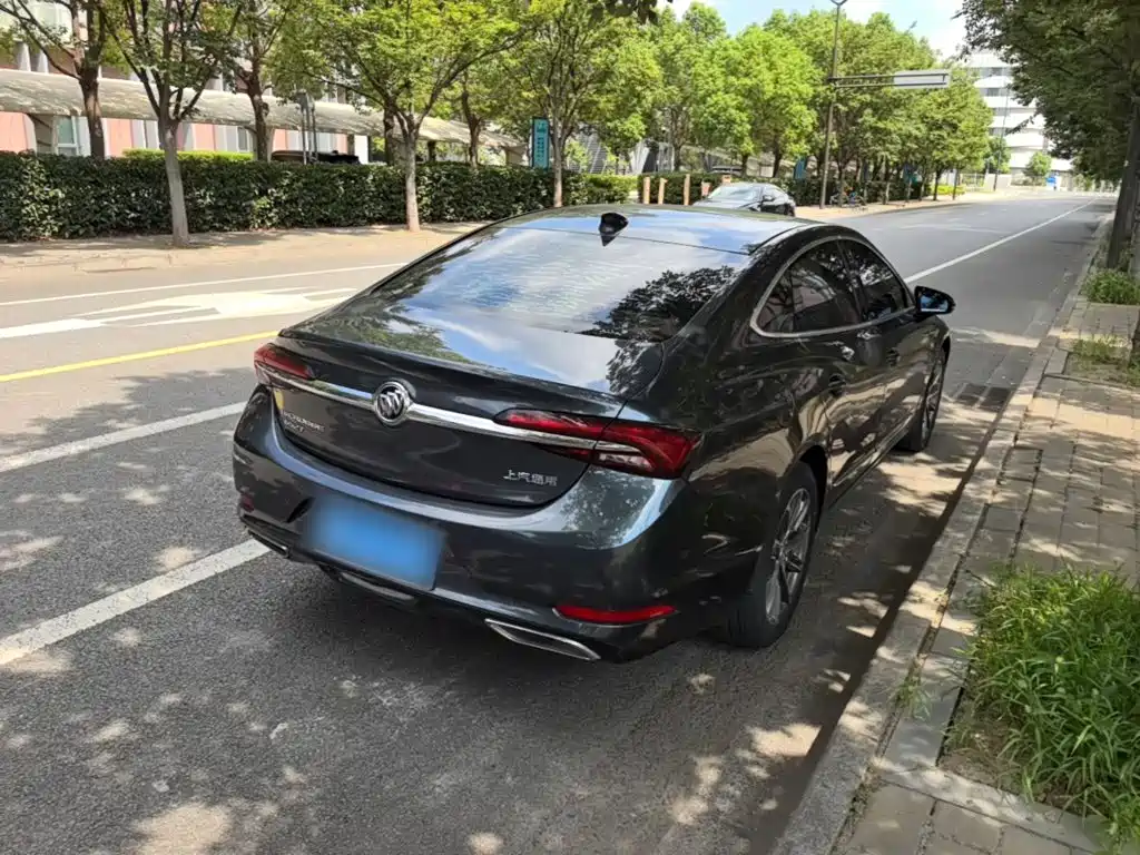 Buick LaCrosse — миниатюра 7
