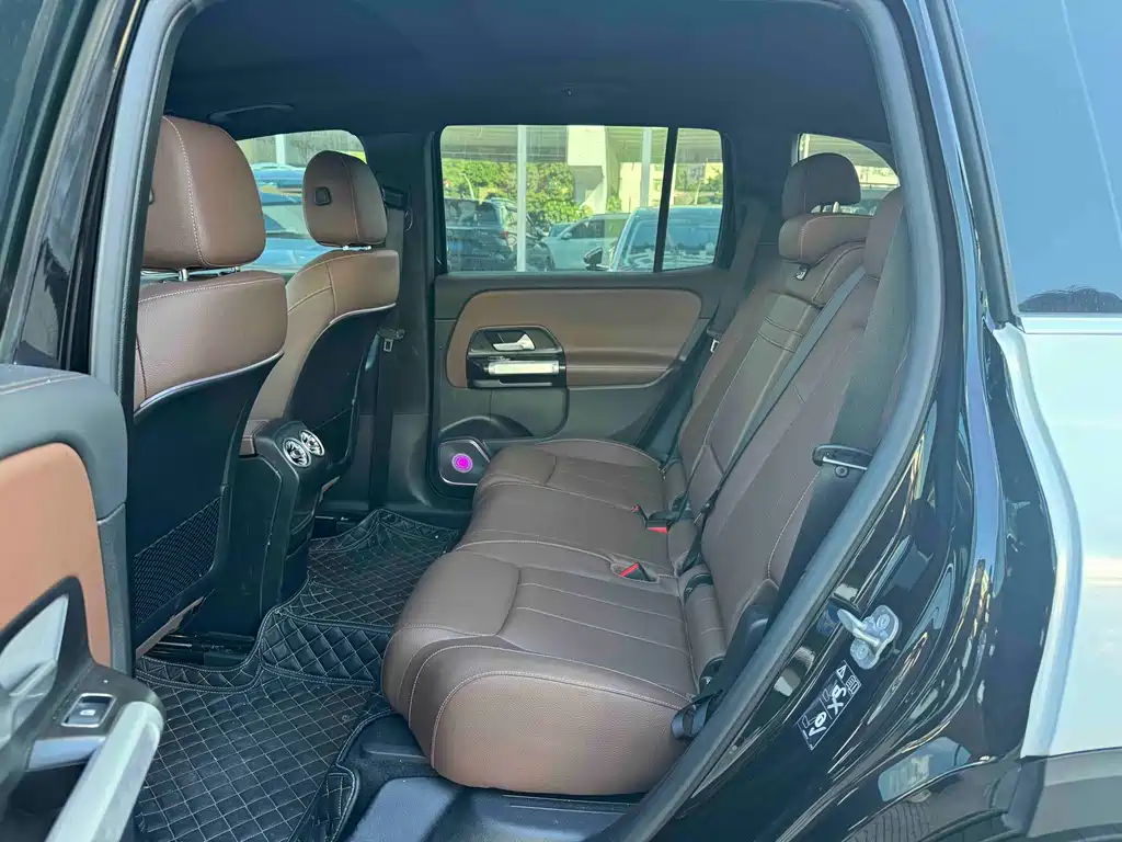 Mercedes-Benz GLB — миниатюра 3