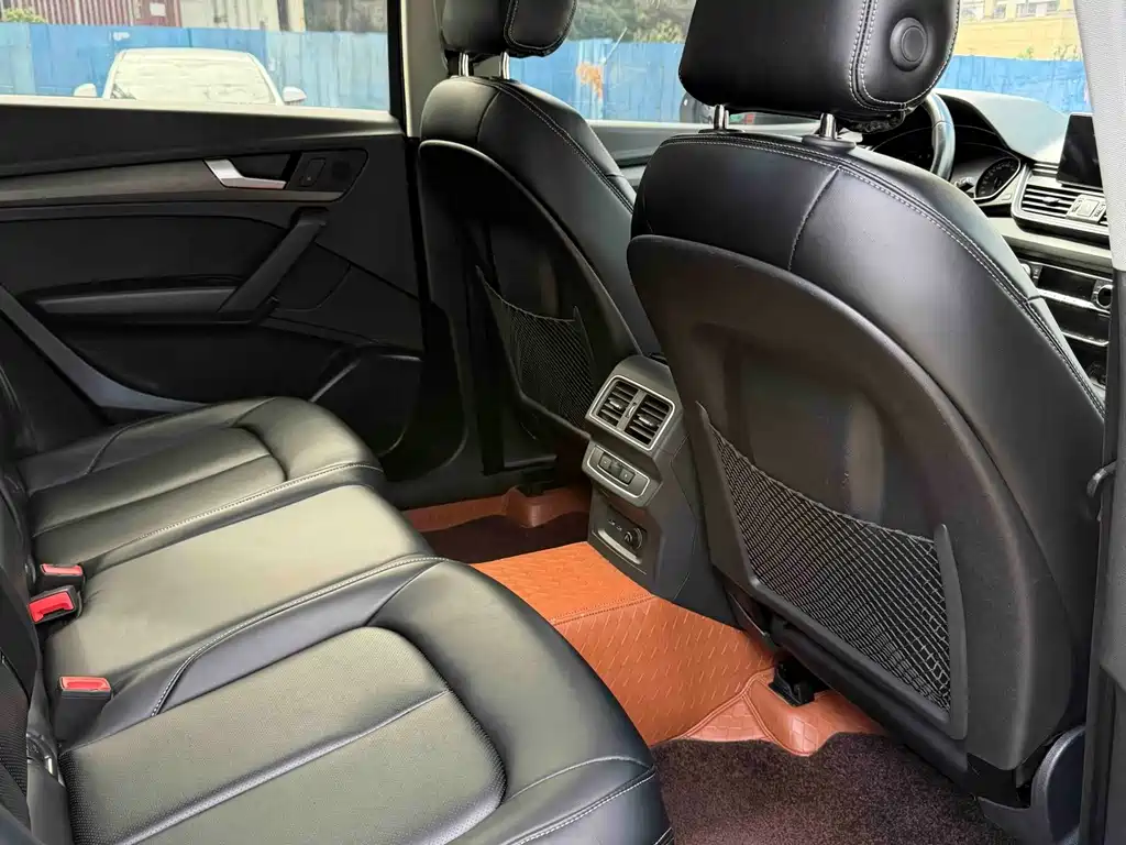 Audi Q5L — миниатюра 14