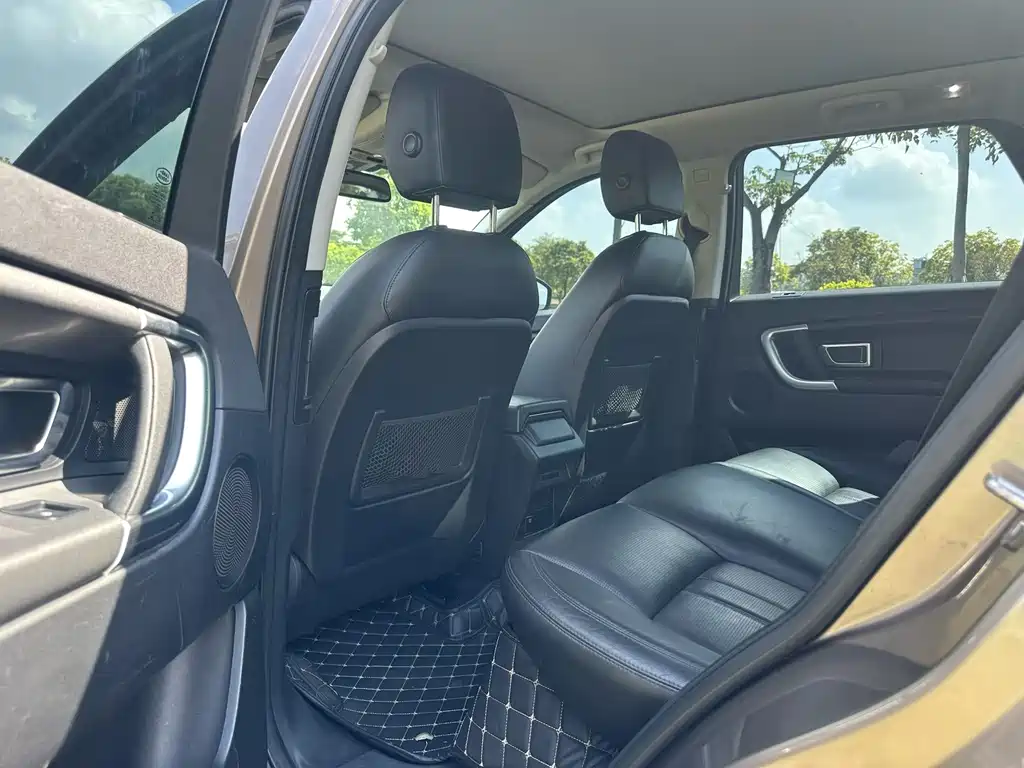 Land Rover Discovery Sport — миниатюра 7