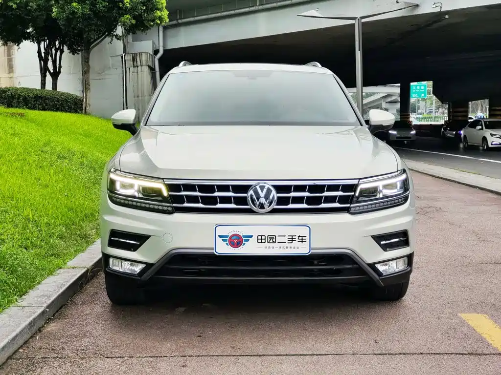 Volkswagen Tiguan L — миниатюра 2
