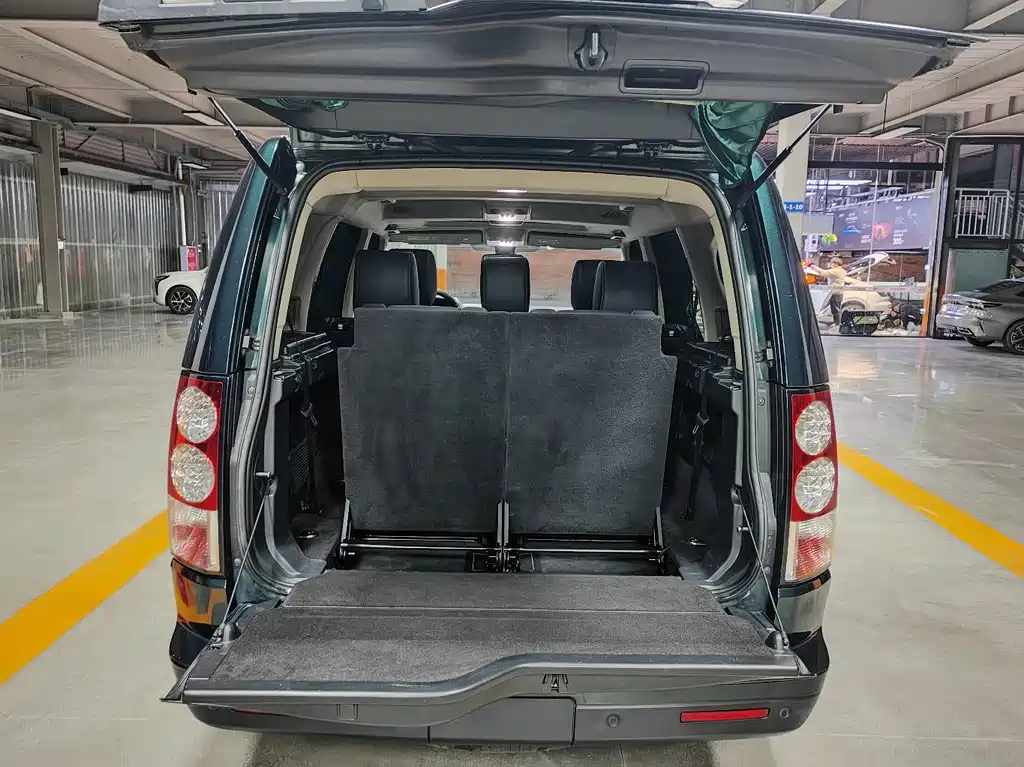 Land Rover Discovery — миниатюра 8
