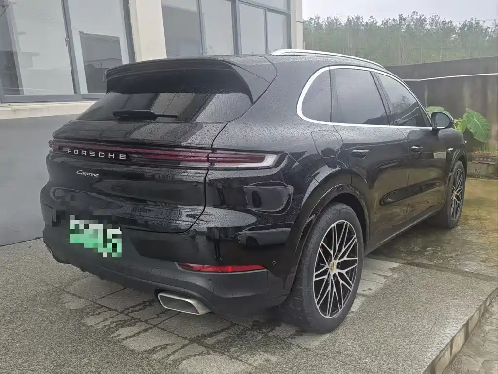 Porsche Cayenne Hybrid — миниатюра 5