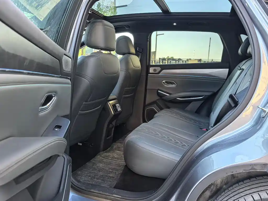 BYD L DM-i — миниатюра 5