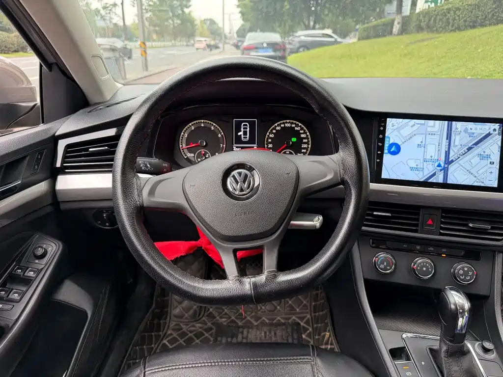 Volkswagen Bora — миниатюра 14