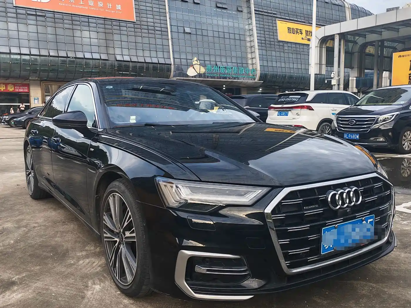 奥迪A6L 2023款 55 TFSI quattro 尊享动感型 2024