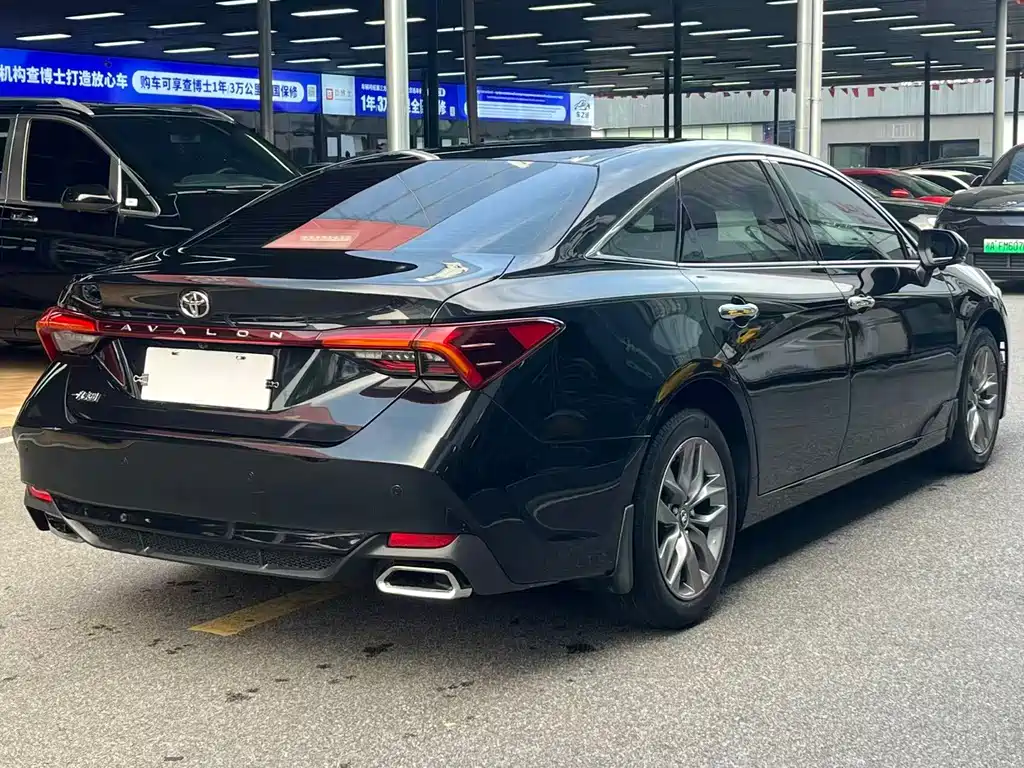 Toyota Avalon — миниатюра 4