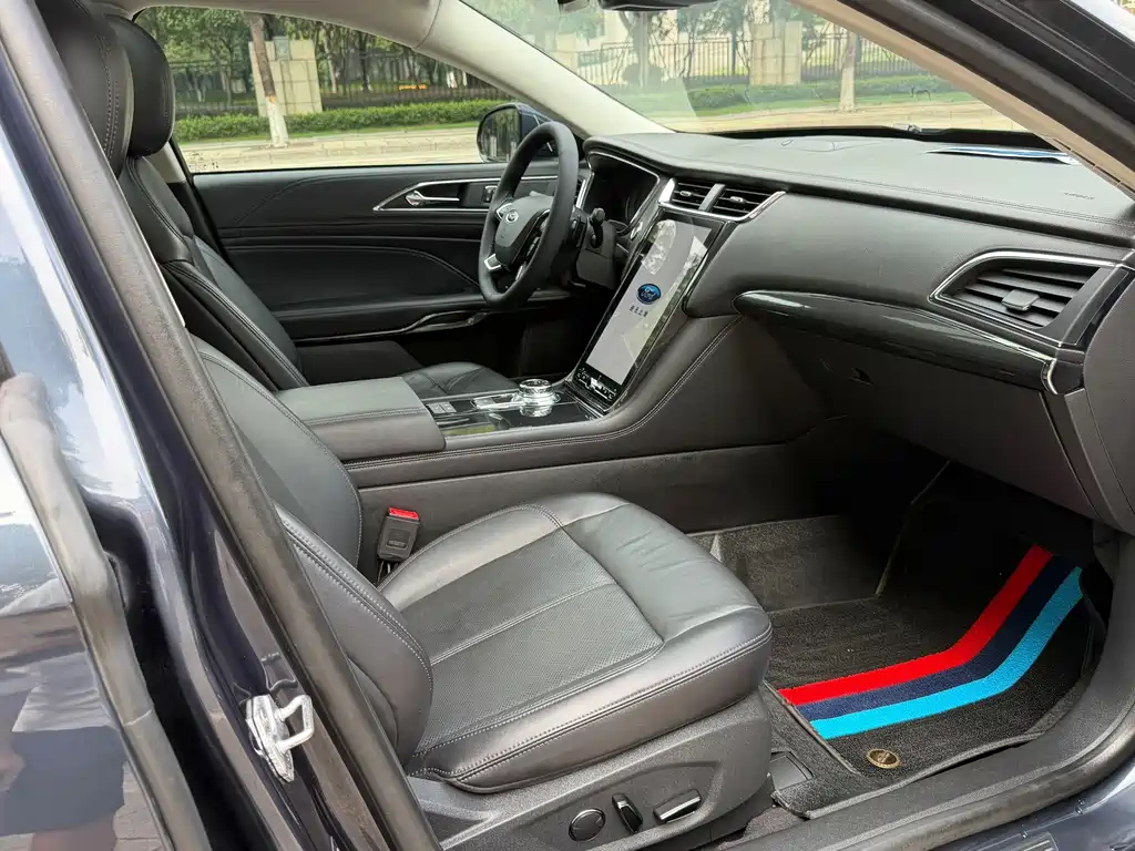 Ford Taurus — миниатюра 6