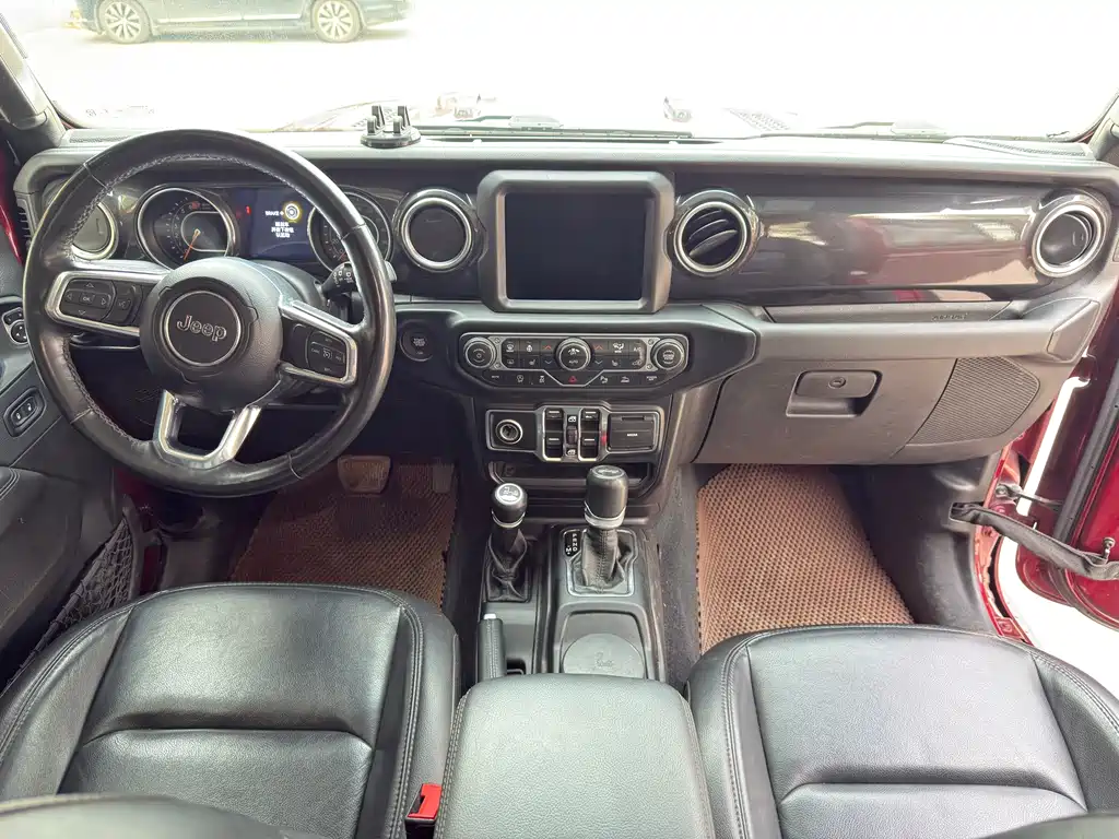 Jeep Wrangler — миниатюра 9