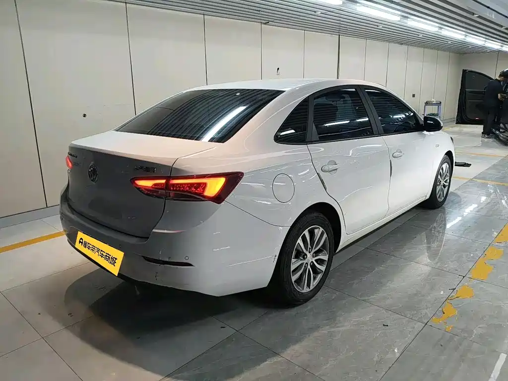 Buick Excelle — миниатюра 4