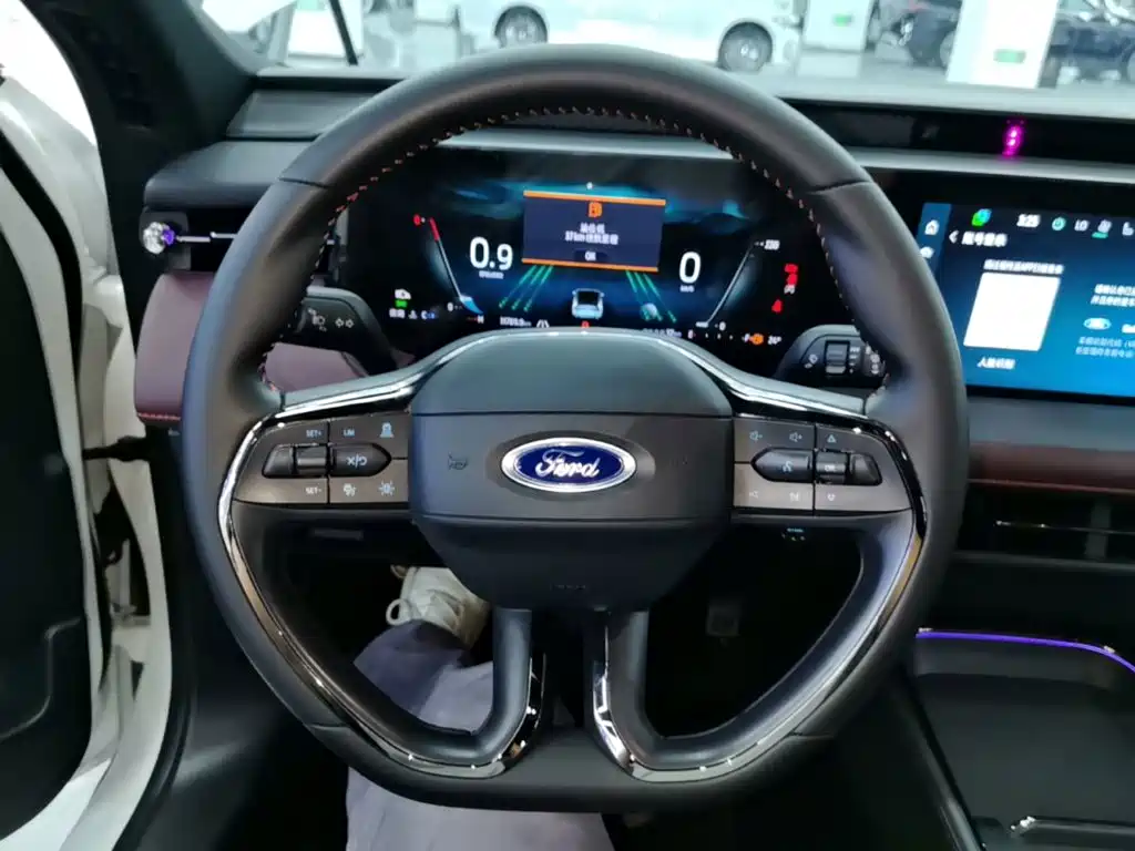 Ford Mondeo — миниатюра 11
