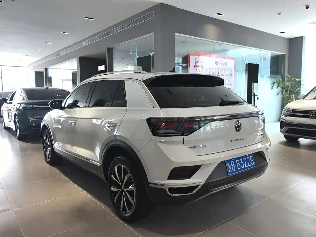 Volkswagen T-Roc — миниатюра 16