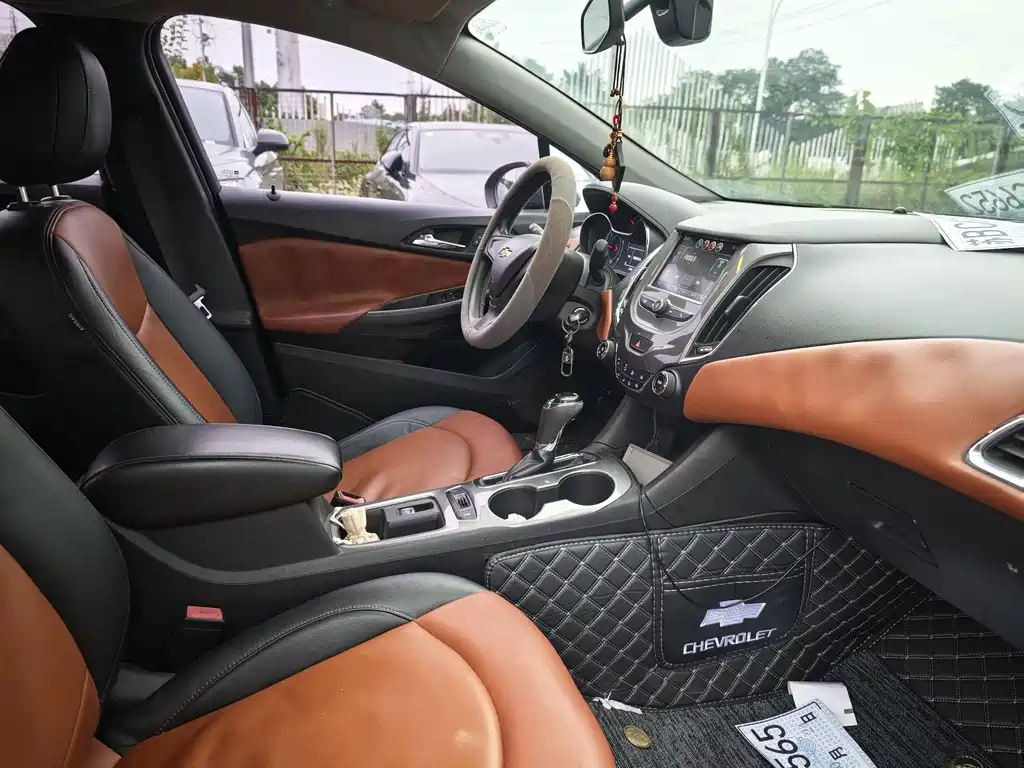 Chevrolet Cruze — миниатюра 9