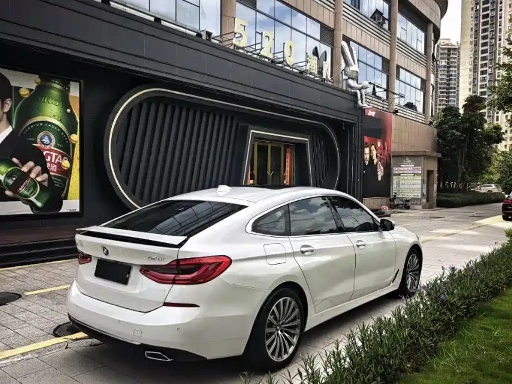 BMW 6 Series GT — миниатюра 6