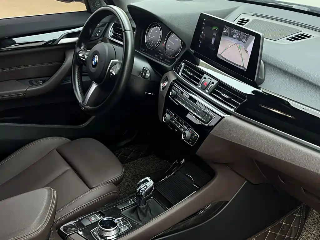 BMW X1 — миниатюра 13