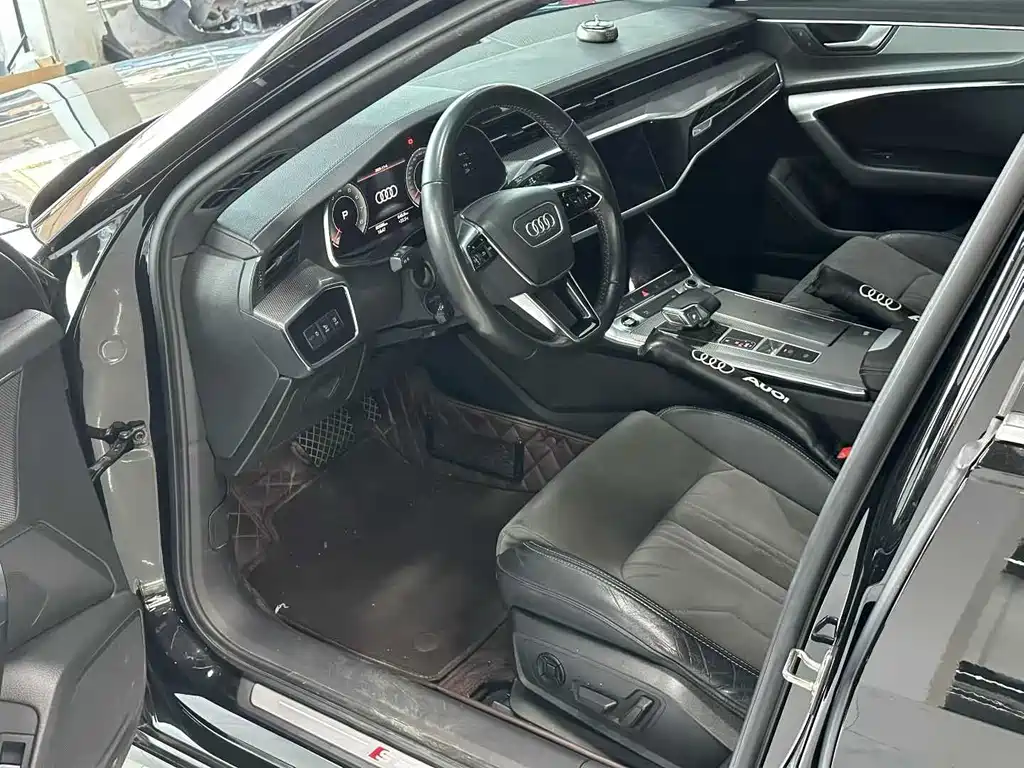 Audi A6L 2021 40 TFSI Luxury