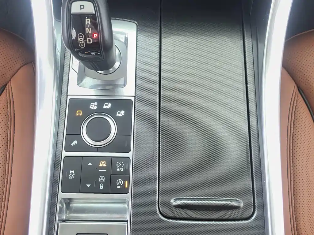 Land Rover Sport — миниатюра 18